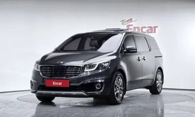 Kia Canival · 2015 год