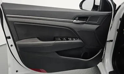 Hyundai Avante 2018, 68319 км, за 12000000 KRW - фото 24