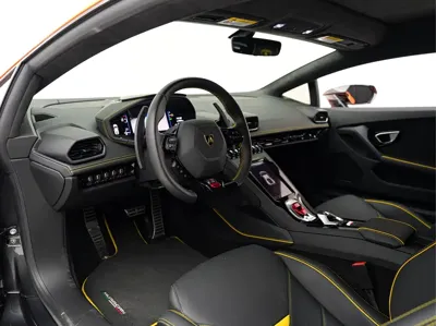 Lamborghini Huracán 2023, 9000 км, за 2077700 CNY - фото 9