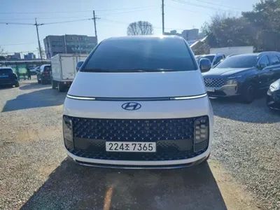 Hyundai Staria · 2022 год
