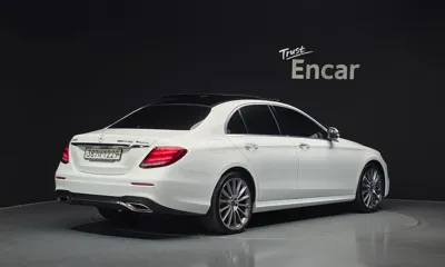 Mercedes-Benz E-Class 2020, 66063 км, за 37000000 KRW - фото 2