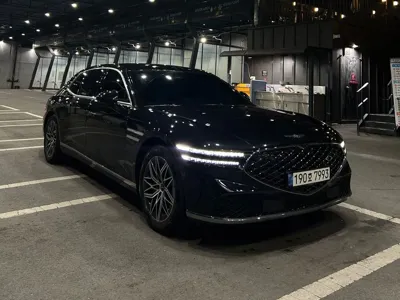 Genesis G90 · 2022 год