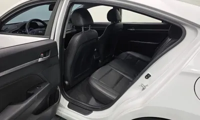 Hyundai Avante 2019, 156037 км, за 6500000 KRW - фото 11