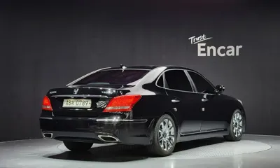 Hyundai Equus 2012, 262132 км, за 2990000 KRW