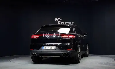 Porsche Cayenne 2023, 9361 км, за 112000000 KRW