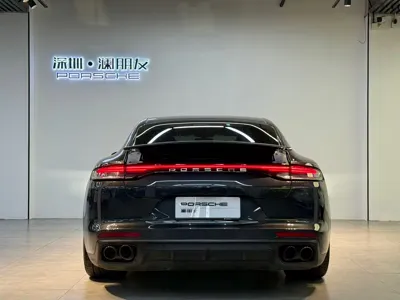 Porsche Panamera 2023, 31000 км, за 688800 CNY