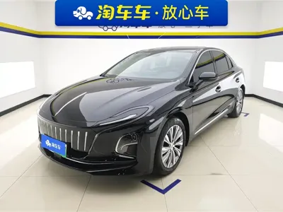 Hongqi Hongqi E-QM5 · 2023 год