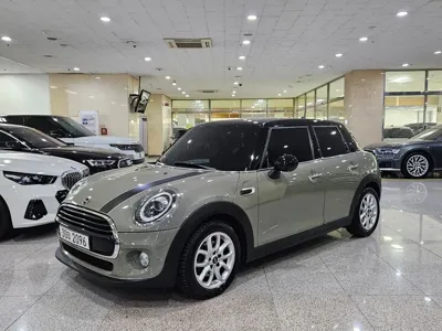 MINI Cooper · 2019 год