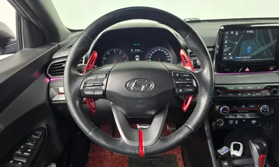 Hyundai Veloster 2018, 113639 км, за 9900000 KRW - фото 12