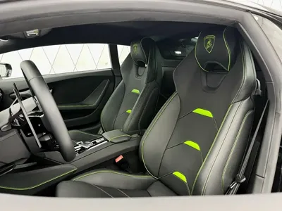 Lamborghini Huracán 2021, 19000 км, за 1750000 CNY - фото 6