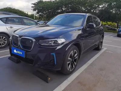 BMW iX3 · 2022 год