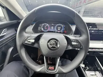 Skoda Octavia 2022, 41000 км, за 129800 CNY - фото 11