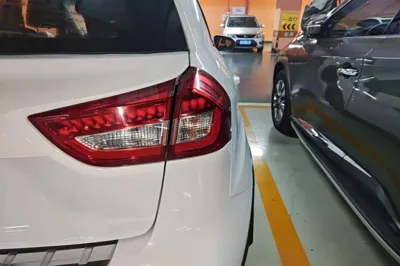 Geely Auto Vision X3 2017, 78600 км, за 44479.11 CNY - фото 9