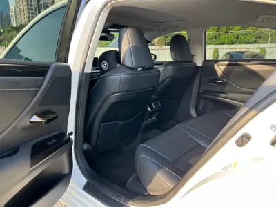 Lexus ES 2019, 70000 км, за 129800 CNY - фото 8