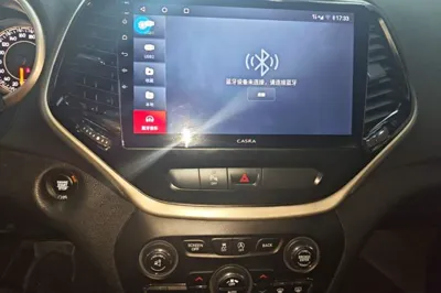 Jeep Cherokee 2017, 70200 км, за 52419.14 CNY - фото 20