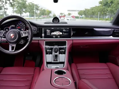 Porsche Panamera 2019, 55000 км, за 419799 CNY - фото 13