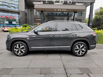 Volkswagen Tayron 2024, 11000 км, за 123800 CNY