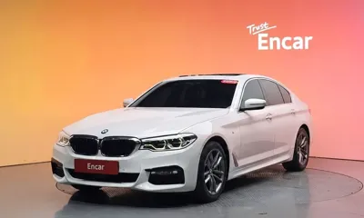 BMW 5-Series · 2017 год
