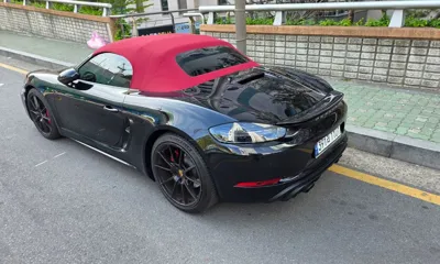 Porsche 718 2024, 9100 км, за 99000000 KRW