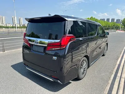 Toyota Alphard 2022, 90000 км, за 528000 CNY - фото 9
