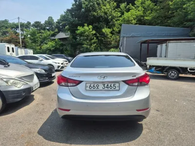Hyundai Avante 2015, 163311 км, за 4300000 KRW