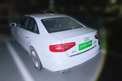 Audi A4L 2016, 127300 км, за 54812.03 CNY