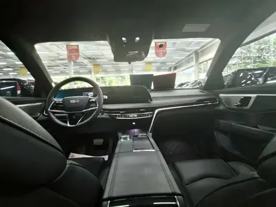 Cadillac CT6 2025, 16000 км, за 229800 CNY - фото 9
