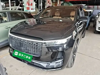 Li Auto Li ONE · 2022 год