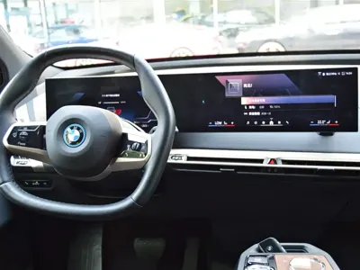 BMW iX 2025, 11000 км, за 386800 CNY - фото 8