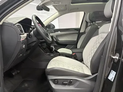 Volkswagen Tayron 2023, 16000 км, за 193800 CNY