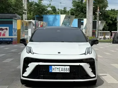 Lynk & Co 03 2022, 10000 км, за 67000 CNY