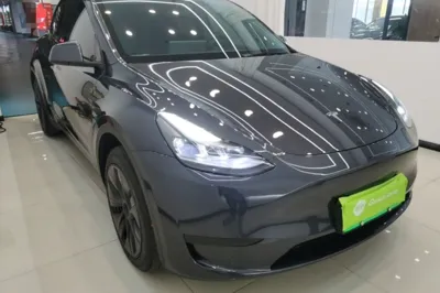 Tesla Model Y 2024, 28200 км, за 207110.38 CNY