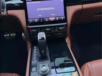 Maserati Quattroporte 2021, 31000 км, за 109970000 KRW - фото 9