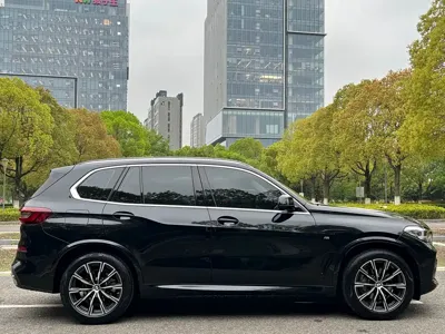 BMW X5 (Import) 2021, 50000 км, за 309800 CNY