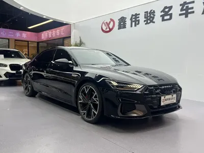 Audi A7L 2024, 28000 км, за 295800 CNY