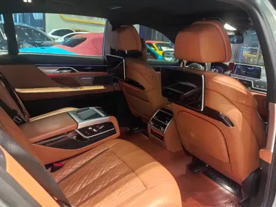 BMW 7 Series 2019, 97000 км, за 288000 CNY - фото 8