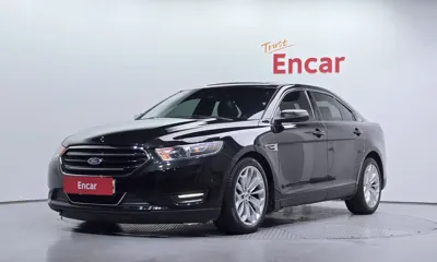 Ford Taurus · 2015 год