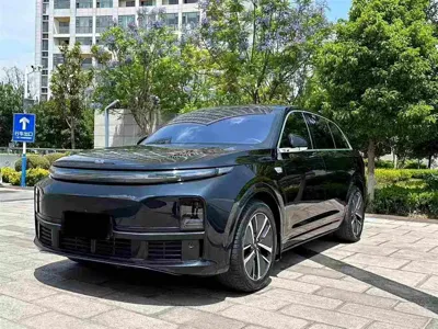 Li Auto Li L7 · 2024 год