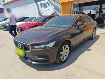 Volvo S90 · 2017 год