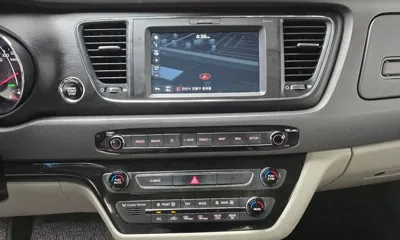 Kia Canival 2018, 60796 км, за 15500000 KRW - фото 19