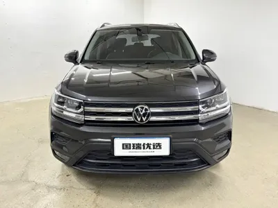Volkswagen Tharu 2022, 33000 км, за 135800 CNY
