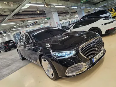 Mercedes-Benz S-Class · 2023 год