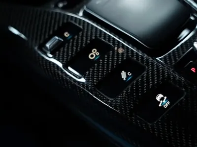 Mercedes-Benz AMG GT 2021, 68000 км, за 441800 CNY - фото 18