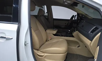 Kia Canival 2017, 70367 км, за 14500000 KRW - фото 11