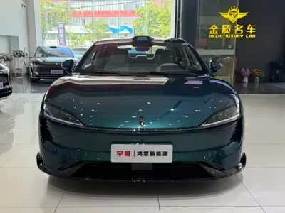 智界 Zhijie S7 2025, 5000 км, за 178000 CNY