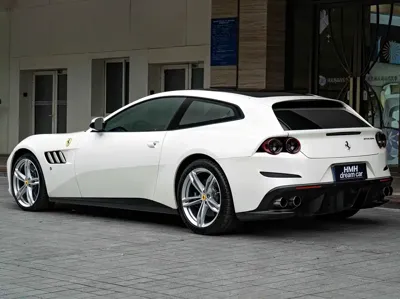 Ferrari GTC4Lusso 2018, 22000 км, за 3680000 CNY - фото 9