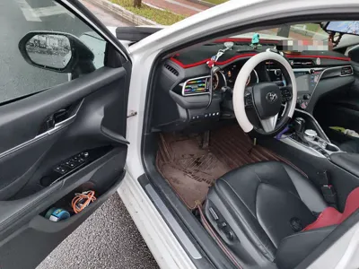 Toyota Camry 2019, 94900 км, за 102416.78 CNY - фото 17