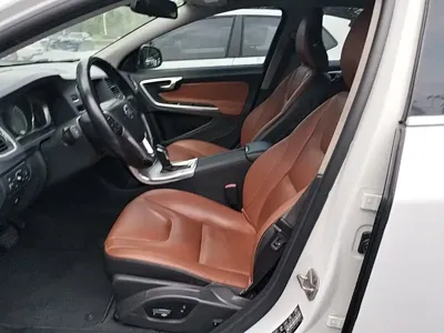 Volvo S60 2015, 176400 км, за 33300 CNY - фото 15