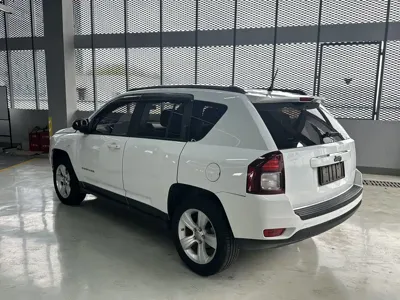 Jeep Compass (Import) 2015, 116000 км, за 23700 CNY