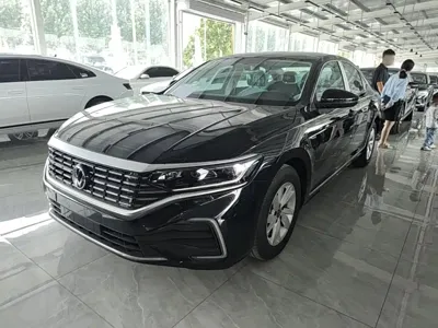 Volkswagen 帕萨特插电混动 2026, 100 км, за 136400 CNY - фото 1